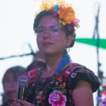 mujeres viento florido 36