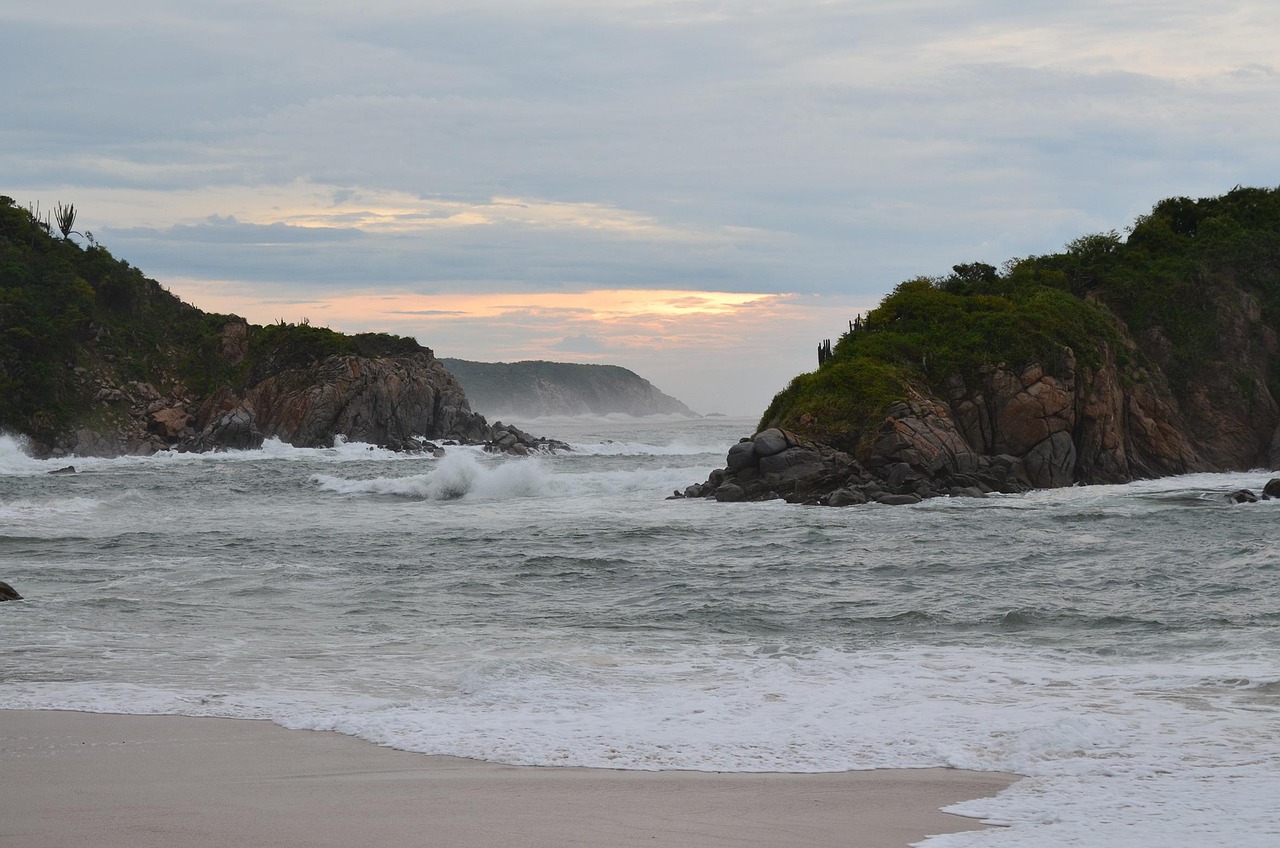 ¡Escápate al Paraíso Oaxaqueño! Descubre Huatulco y Hospédate en un Cómodo Refugio en La Crucecita 2 Huatulco